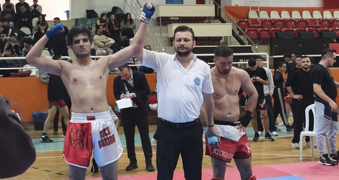 Sporcumuz Sarp Ege Bölge Muaythai Şampiyonası'nda 2. oldu