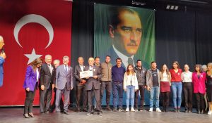 Yılın Spor Kulübü Ödülü'nü kazandık