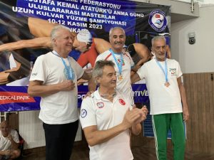 Yüzücümüz Ateş'ten 3 altın, 3 gümüş