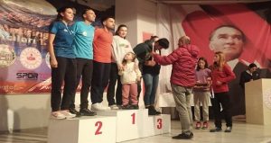 Sporcumuz Büşra Türkiye Şampiyonu
