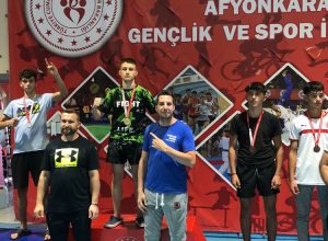 Zafer Kupası'nda bir şampiyonluk, bir ikincilik