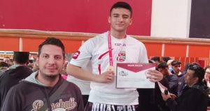 Sporcumuz Kuzey'den Karşıyaka Lisesi'ne altın madalya